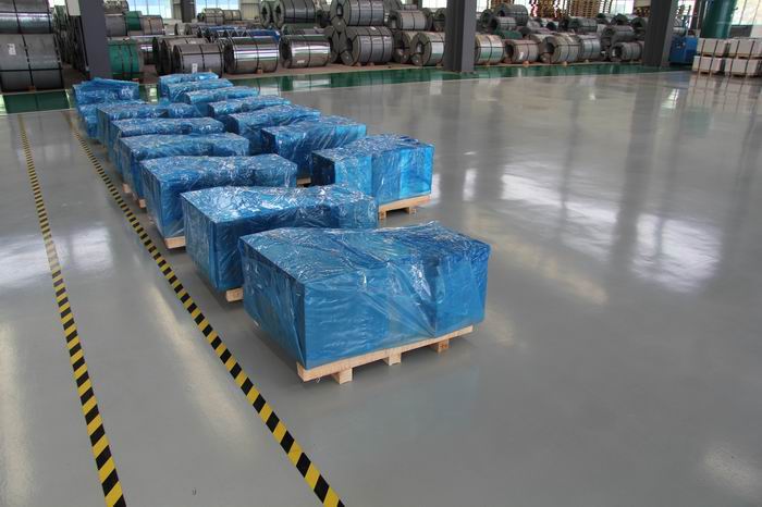 汽車(che)用異形(xing)闆成品簡包裝